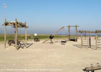 Nesmersiel-Kinderspielplatz-Angela-Ockenfels
