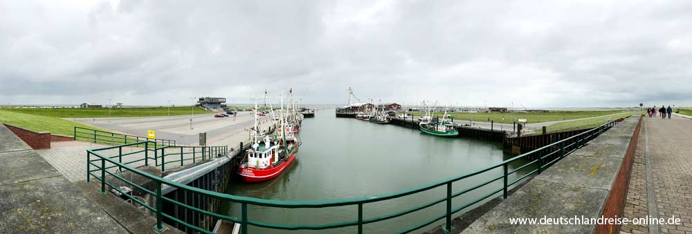 Dornumersiel Hafen © Deutschlandreise