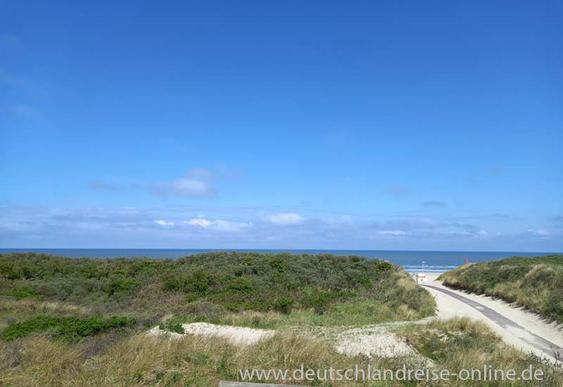 Aussicht von einer Düne in der westlich gelegenen Siedlung „Loog“