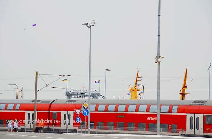 Norddeich Bahnhof - gleich neben dem Fähranleger