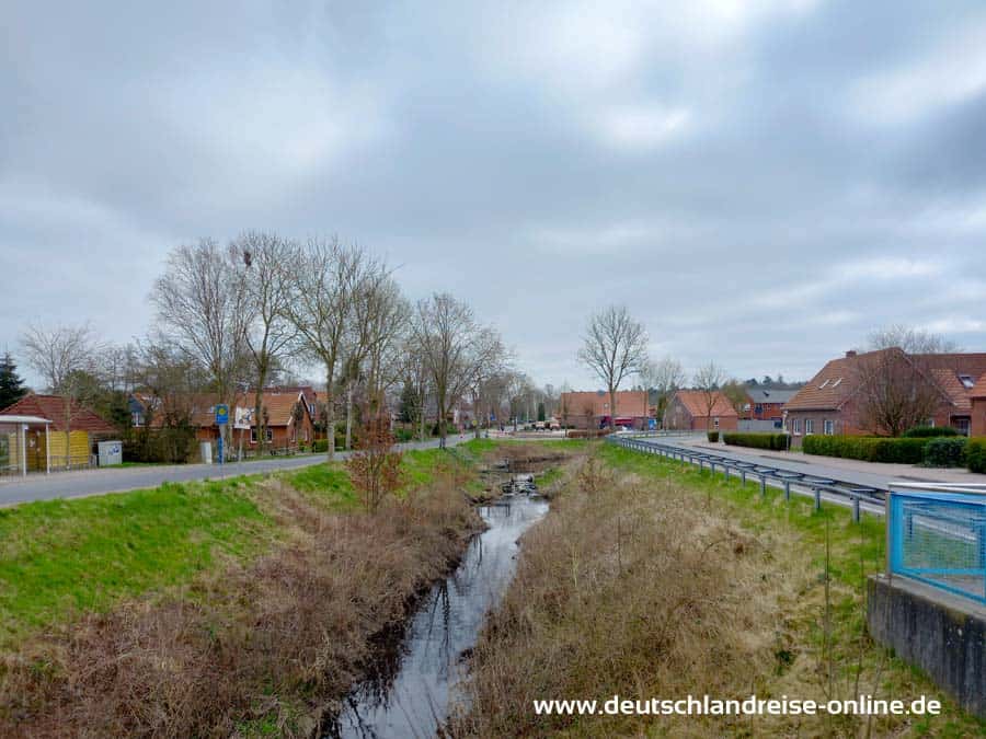 Blick auf den Ort Berumerfehn