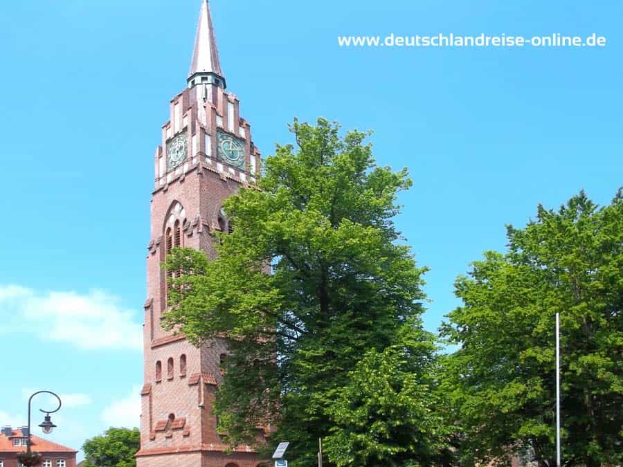 Blick auf den Turm der Stadtkirche