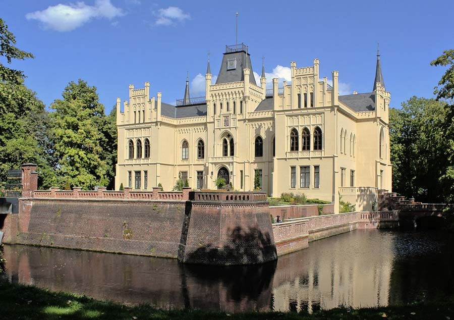 Wasserschloss Evenburg in Leer