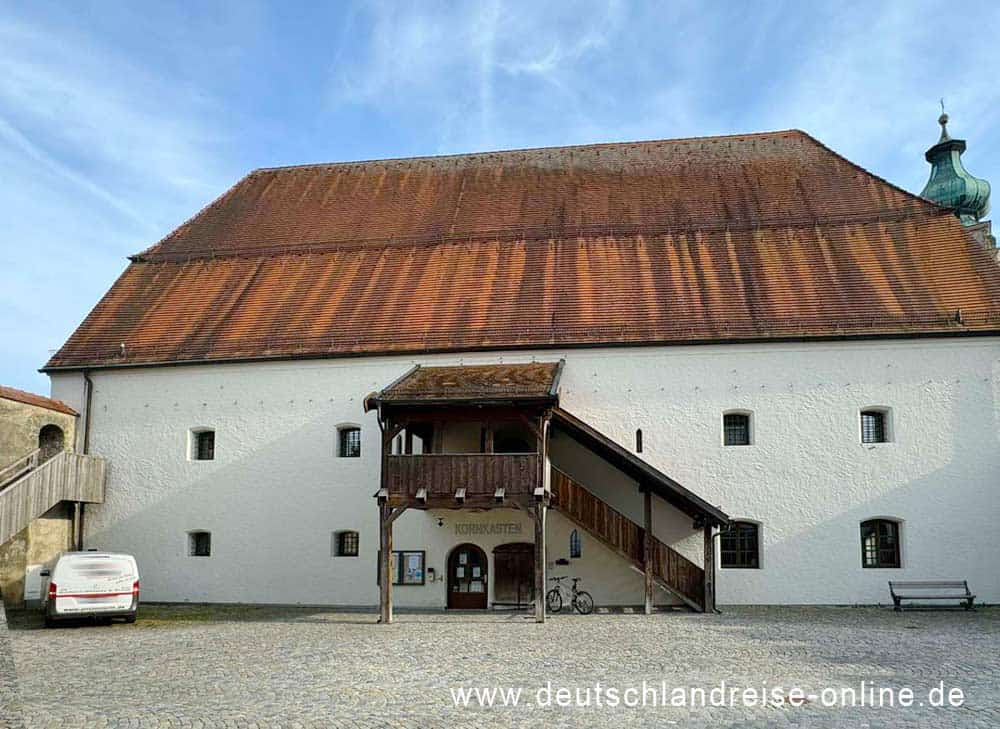 Die Kornkammer von Mühldorf ist heute die Stadtbibliothek