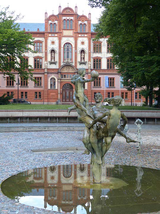 Der Brunnen der Lebensfreude in Rostock