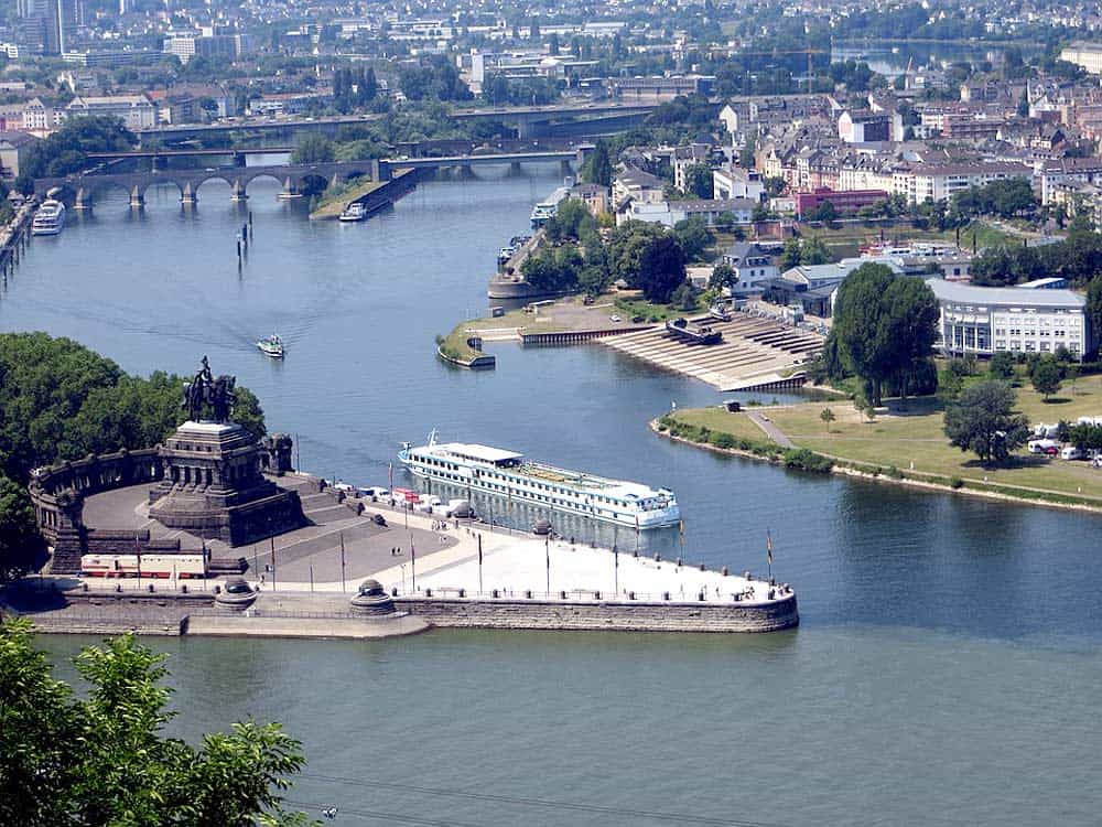Koblenz Deutsches Eck mit Mosel